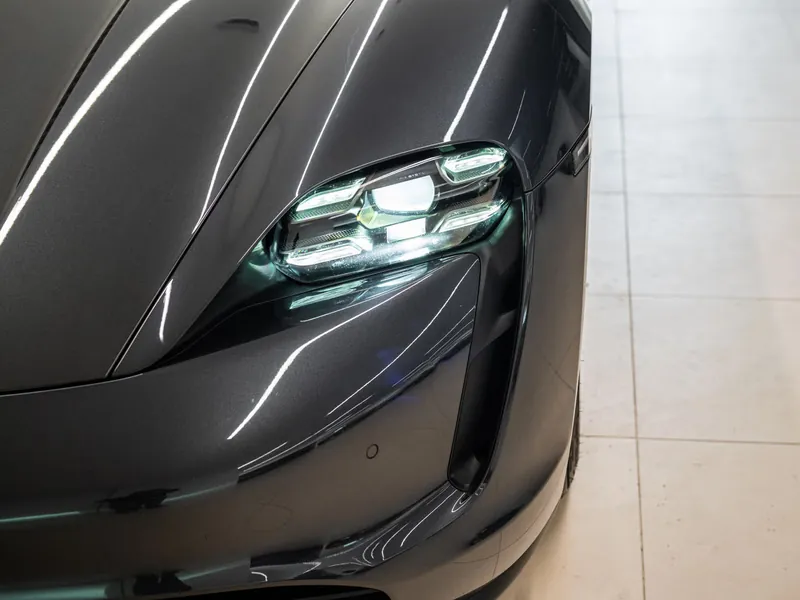 Porsche Taycan 4S Sport Turismo - Photo 9