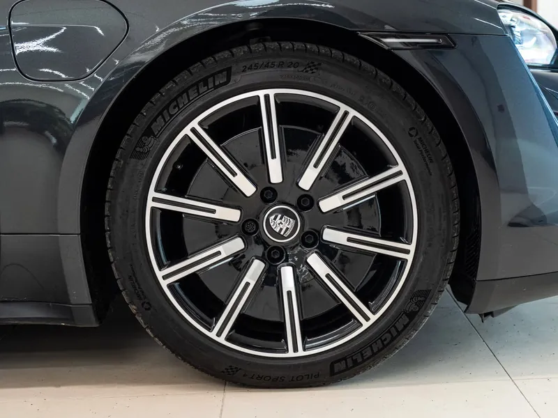 Porsche Taycan 4S Sport Turismo - Photo 11
