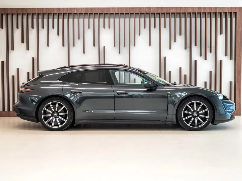 Porsche Taycan 4S Sport Turismo - Photo 8
