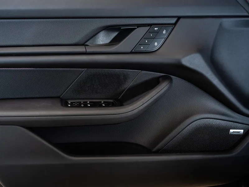 Porsche Taycan 4S Sport Turismo - Photo 30