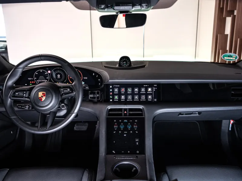 Porsche Taycan 4S Sport Turismo - Photo 12