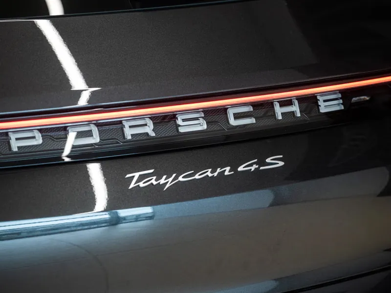 Porsche Taycan 4S Sport Turismo - Photo 22