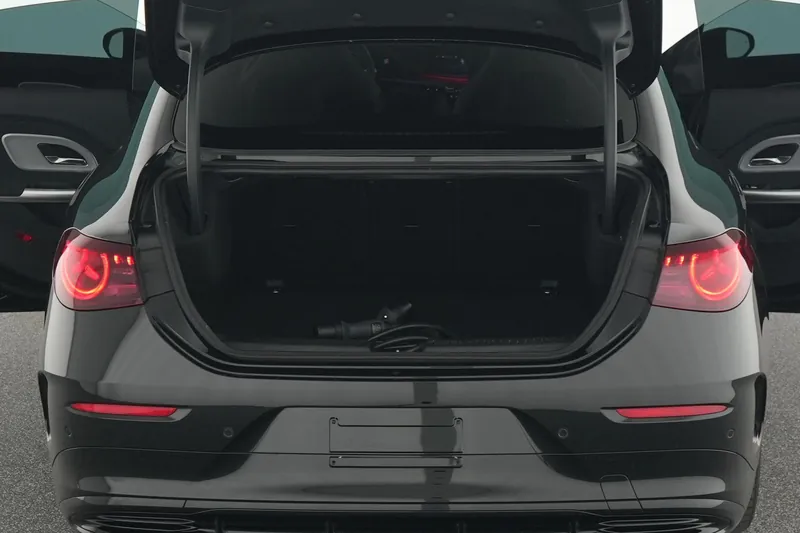 Mercedes-Benz CLA 250+ AMG Line - Photo 17
