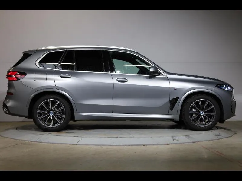BMW X5 xDrive50e M Sport Individual - Photo 2