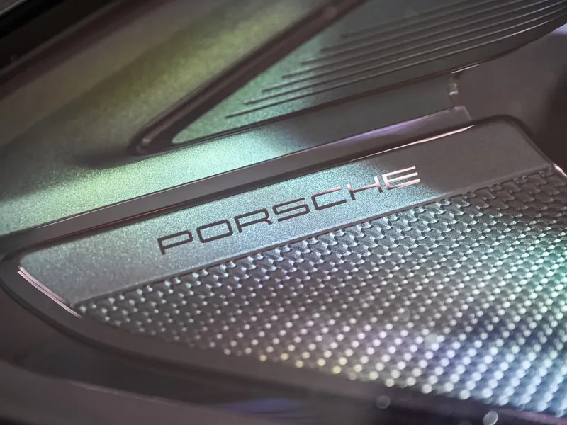 Porsche Cayenne Turbo E-Hybrid - Photo 30