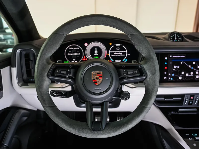 Porsche Cayenne Turbo E-Hybrid - Photo 11
