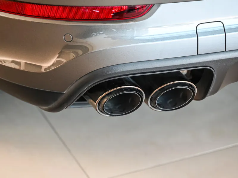Porsche Cayenne Turbo E-Hybrid - Photo 24