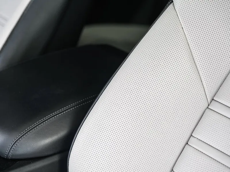 Porsche Cayenne Turbo E-Hybrid - Photo 28