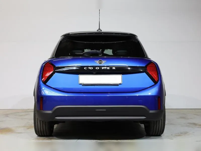 MINI Cooper C 5 portes Classic Blazing Blue 24 000 km - Photo 4