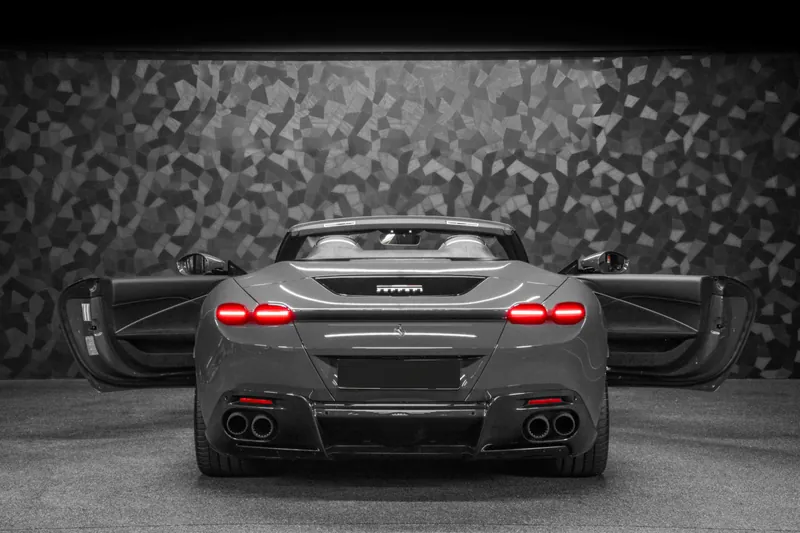 Ferrari Roma Spider Grigio Scuro