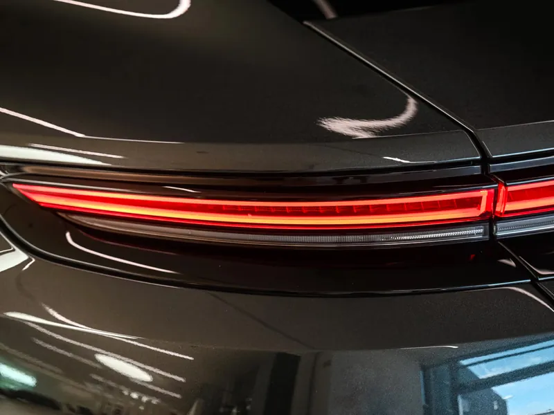 Porsche Panamera 4 E-Hybrid - Photo 23