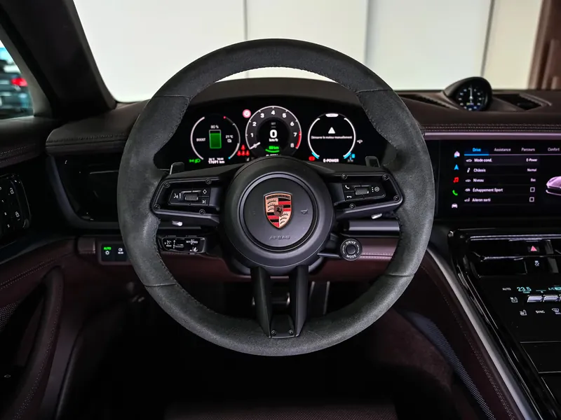 Porsche Panamera 4 E-Hybrid - Photo 11