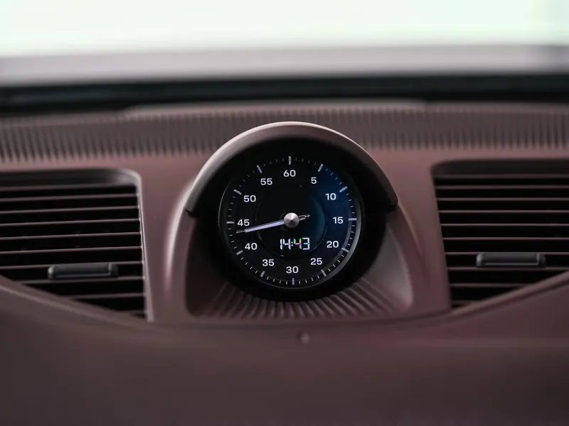 Porsche Panamera 4 E-Hybrid - Photo 32