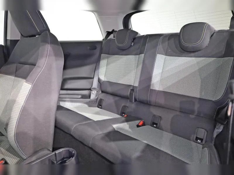 MINI Cooper E Argent - Photo 12