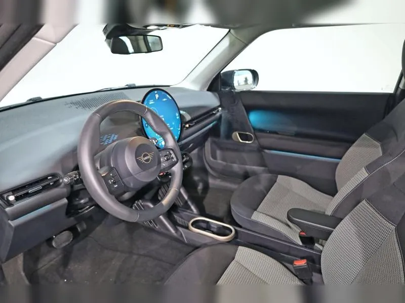 MINI Cooper E Argent - Photo 9