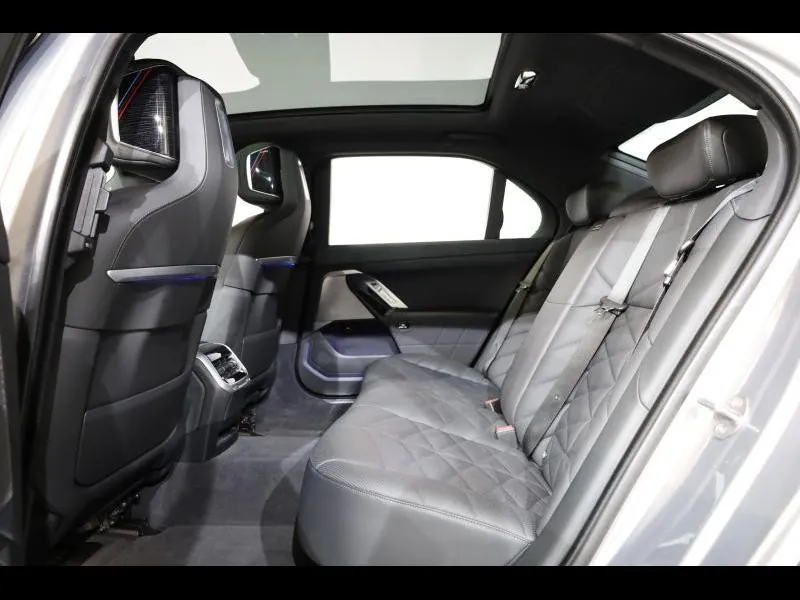 BMW i7 eDrive50 M Sport - Photo 10
