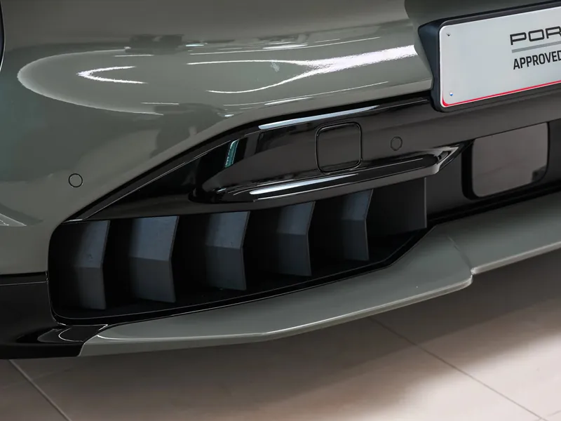 Porsche Cayenne S Electric - Photo 29