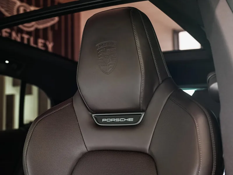 Porsche Cayenne S Electric - Photo 17