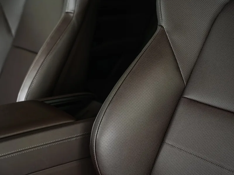 Porsche Cayenne S Electric - Photo 18