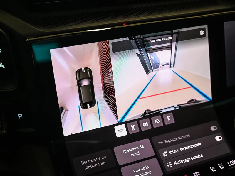 Porsche Cayenne S Electric - Photo 21
