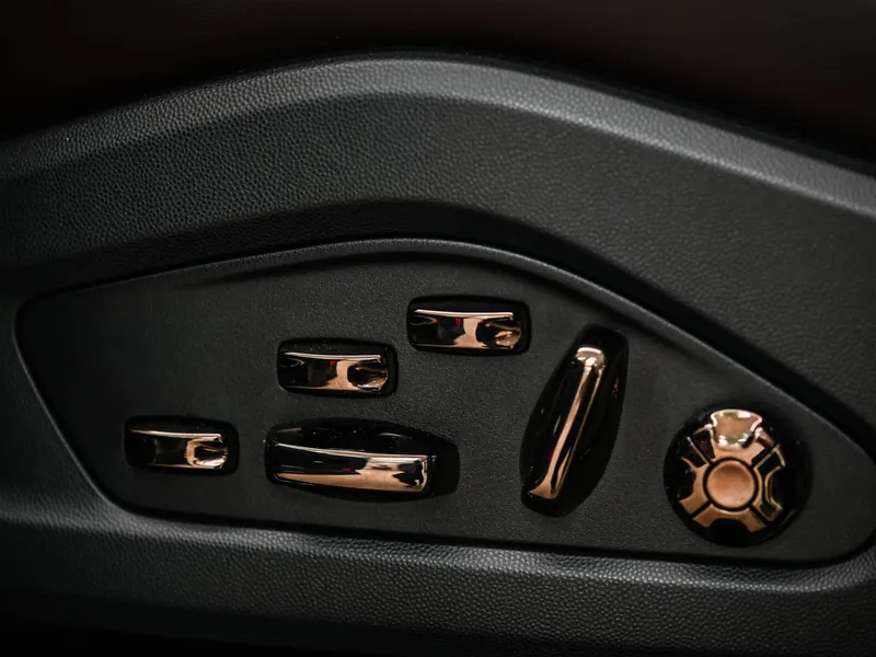Porsche Cayenne S Electric - Photo 35