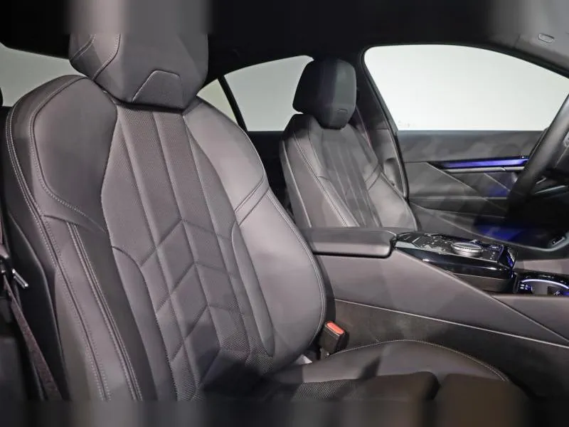 BMW i5 M60 xDrive Berline Phytonic Blau - Photo 11
