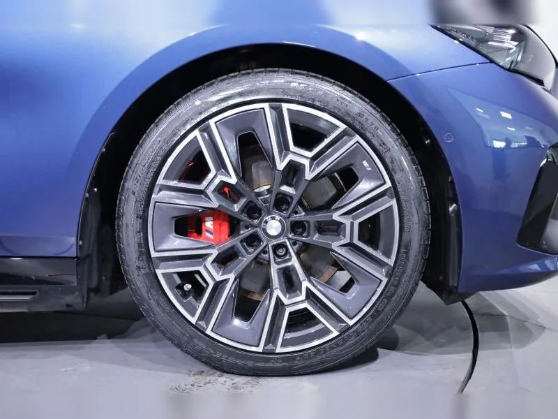 BMW i5 M60 xDrive Berline Phytonic Blau - Photo 8