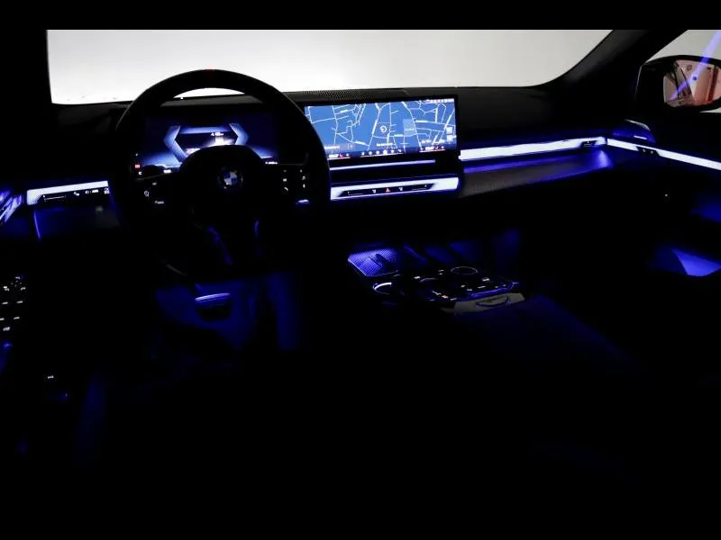 BMW i5 M60 xDrive Berline Phytonic Blau - Photo 12