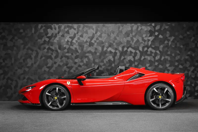 Ferrari SF90 Spider Rosso Corsa
