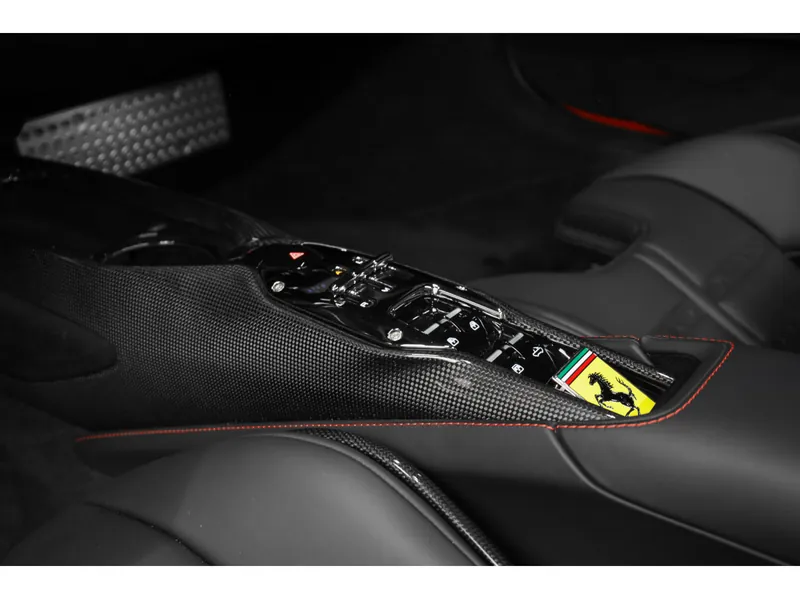 Ferrari SF90 Spider Rosso Corsa - Photo 15