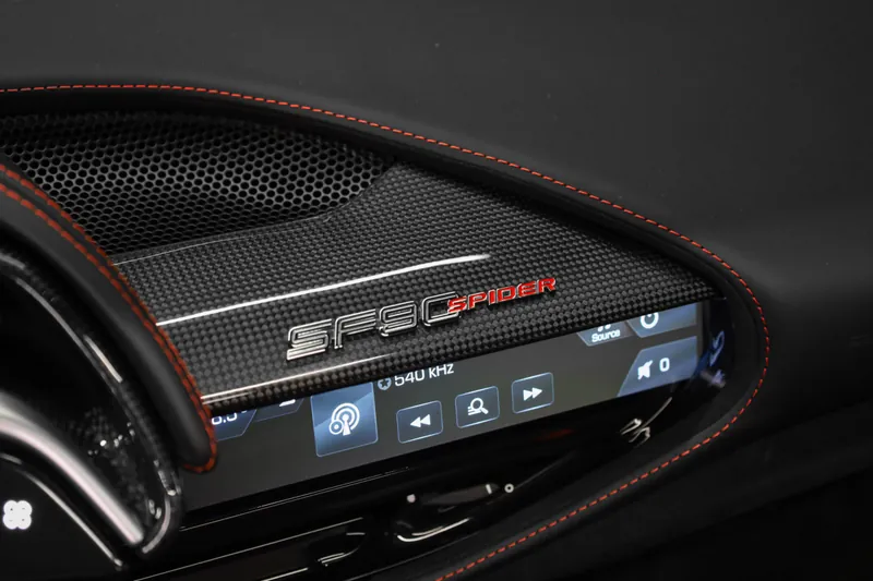 Ferrari SF90 Spider Rosso Corsa - Photo 24