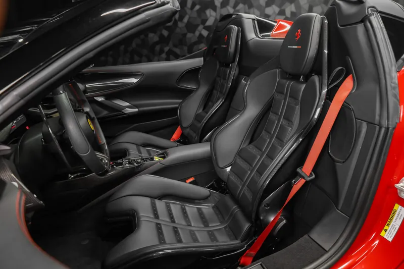 Ferrari SF90 Spider Rosso Corsa - Photo 9