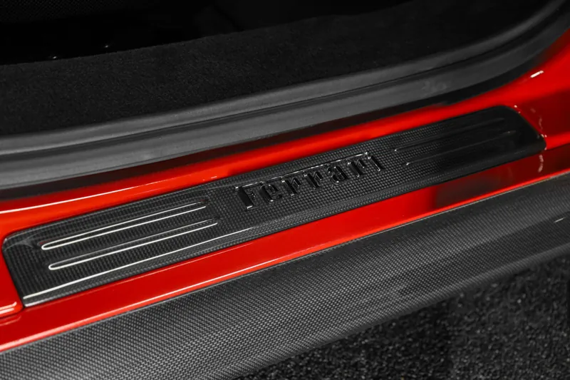 Ferrari SF90 Spider Rosso Corsa - Photo 16