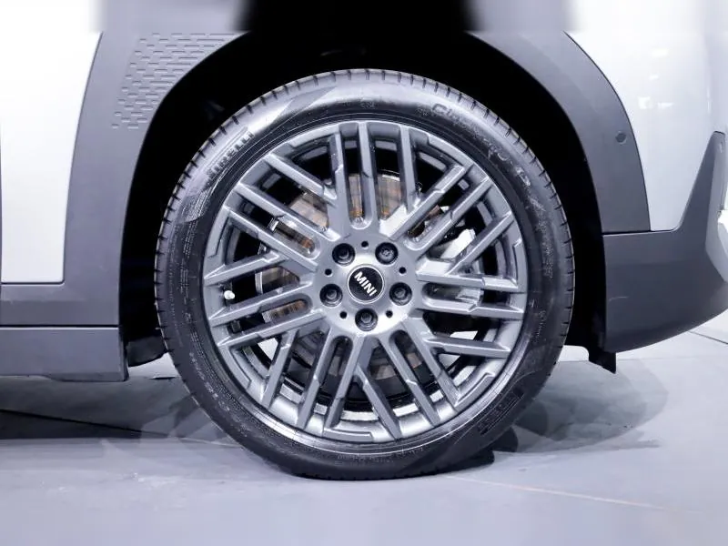 MINI Aceman SE Melting Silver - Photo 6