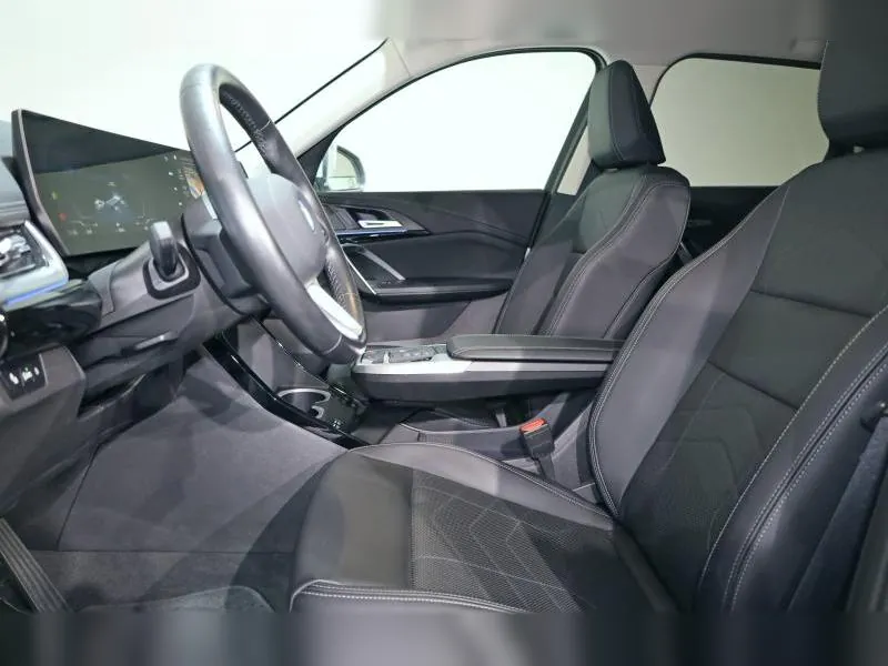 BMW iX1 xDrive30 xLine Alpinweiss - Photo 10