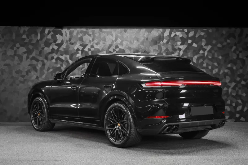 Porsche Cayenne Coupé Noir Intense - Photo 7
