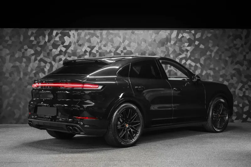 Porsche Cayenne Coupé Noir Intense - Photo 3