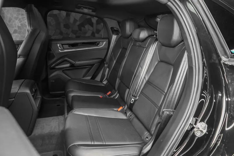 Porsche Cayenne Coupé Noir Intense - Photo 13