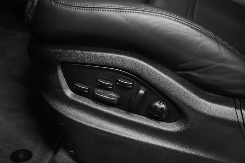 Porsche Cayenne Coupé Noir Intense - Photo 25