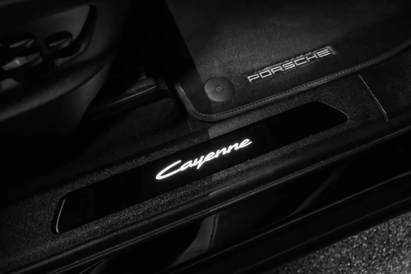 Porsche Cayenne Coupé Noir Intense - Photo 19