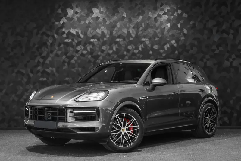 Porsche Cayenne S E-Hybrid Gris Quartz - Photo 1
