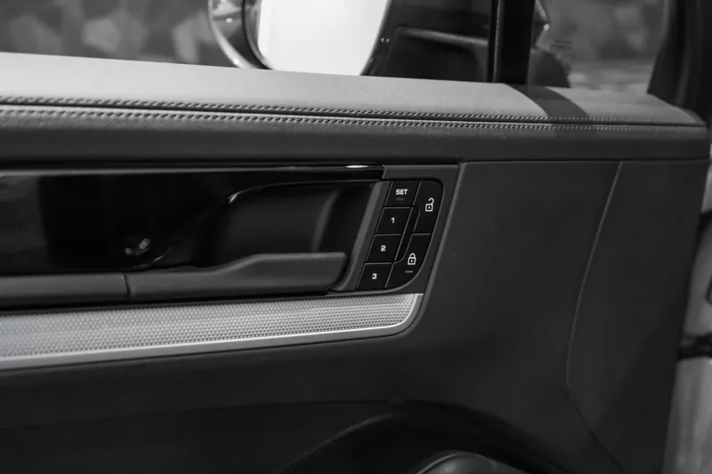 Porsche Cayenne S E-Hybrid Gris Quartz - Photo 15