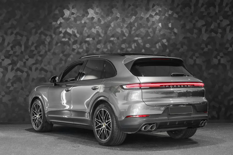 Porsche Cayenne S E-Hybrid Gris Quartz - Photo 7