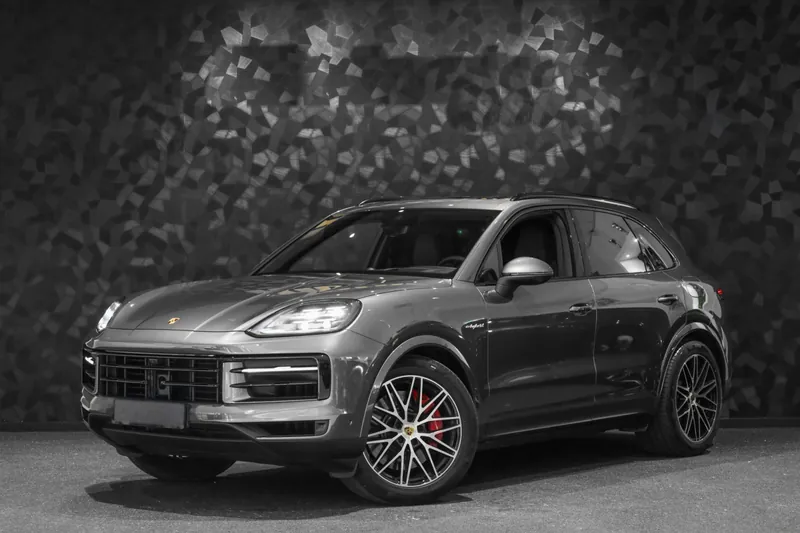 Porsche Cayenne S E-Hybrid Gris Quartz - Photo 1