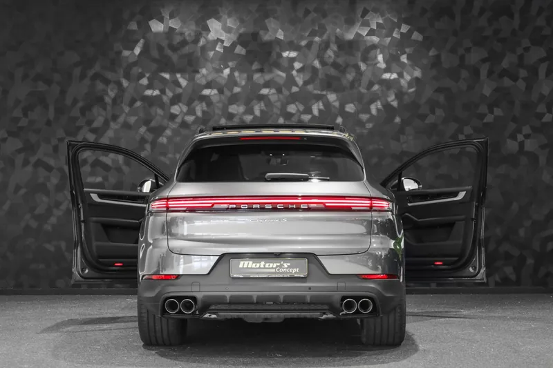 Porsche Cayenne S E-Hybrid Gris Quartz - Photo 5