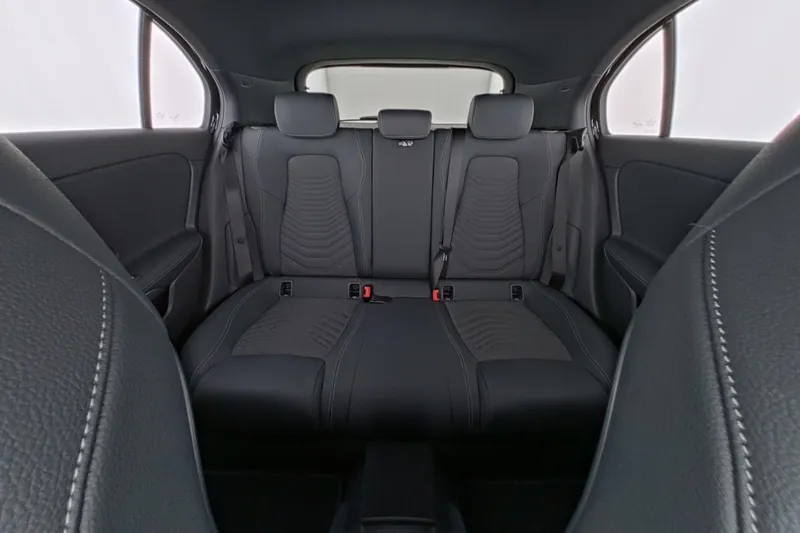 Mercedes-Benz Classe A 180 Progressive - Photo 16