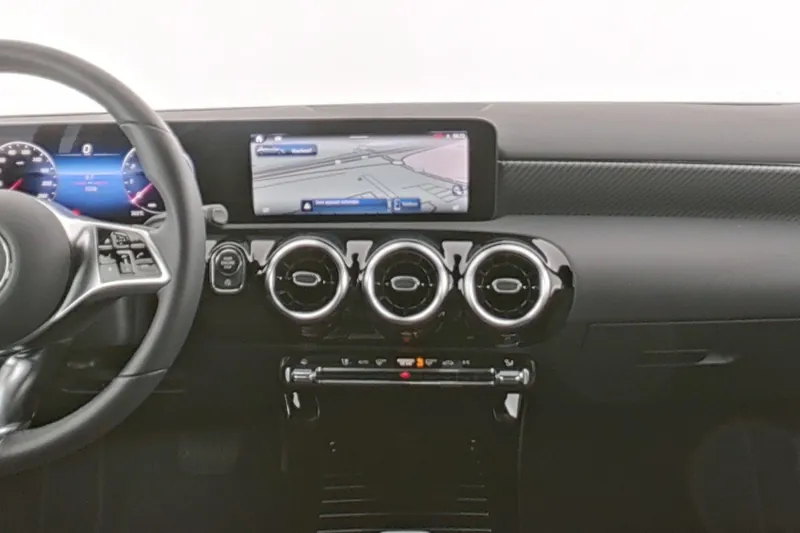 Mercedes-Benz Classe A 180 Progressive - Photo 14