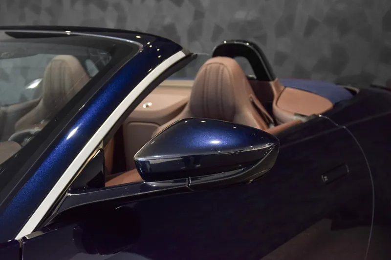 Aston Martin Vantage V8 Roadster Ultramarine Black - Photo 27
