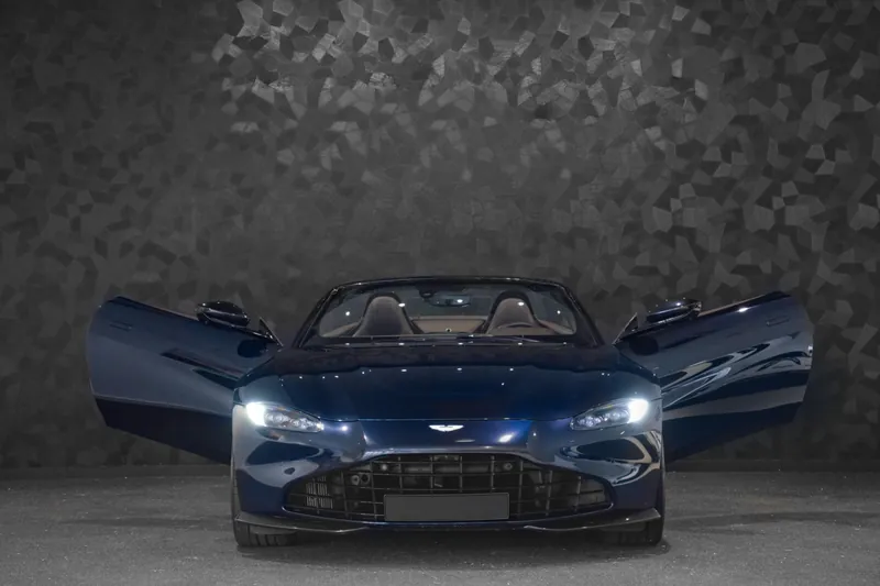 Aston Martin Vantage V8 Roadster Ultramarine Black - Photo 2