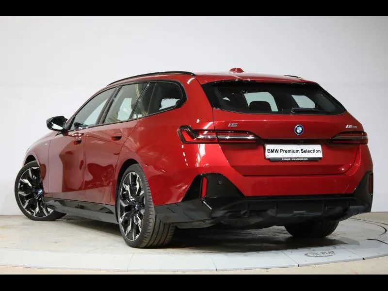 BMW i5 M60 xDrive Touring - Photo 4